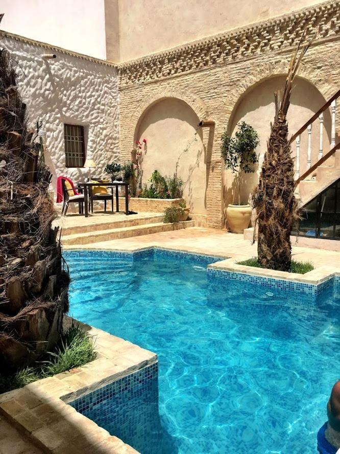 Riad Dar El Caid - Palais XIII Siecle Tozeur Exteriér fotografie