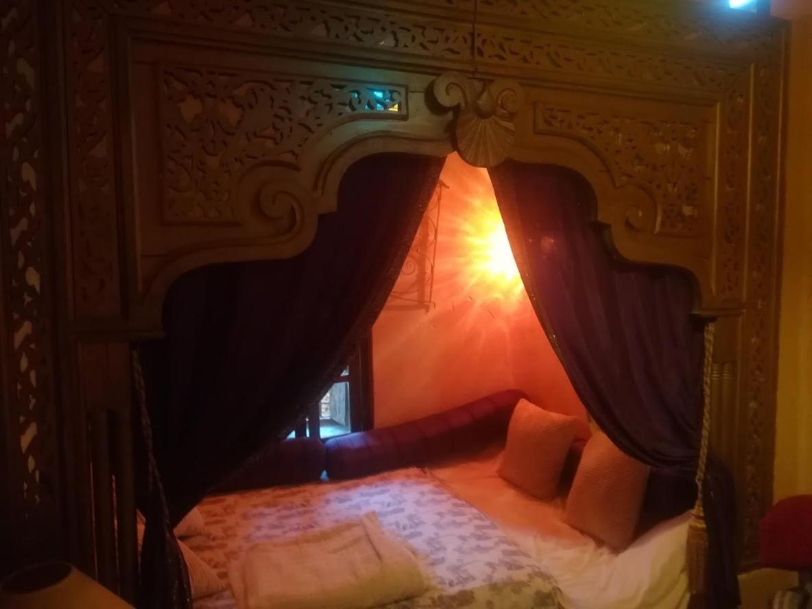 Riad Dar El Caid - Palais XIII Siecle Tozeur Exteriér fotografie